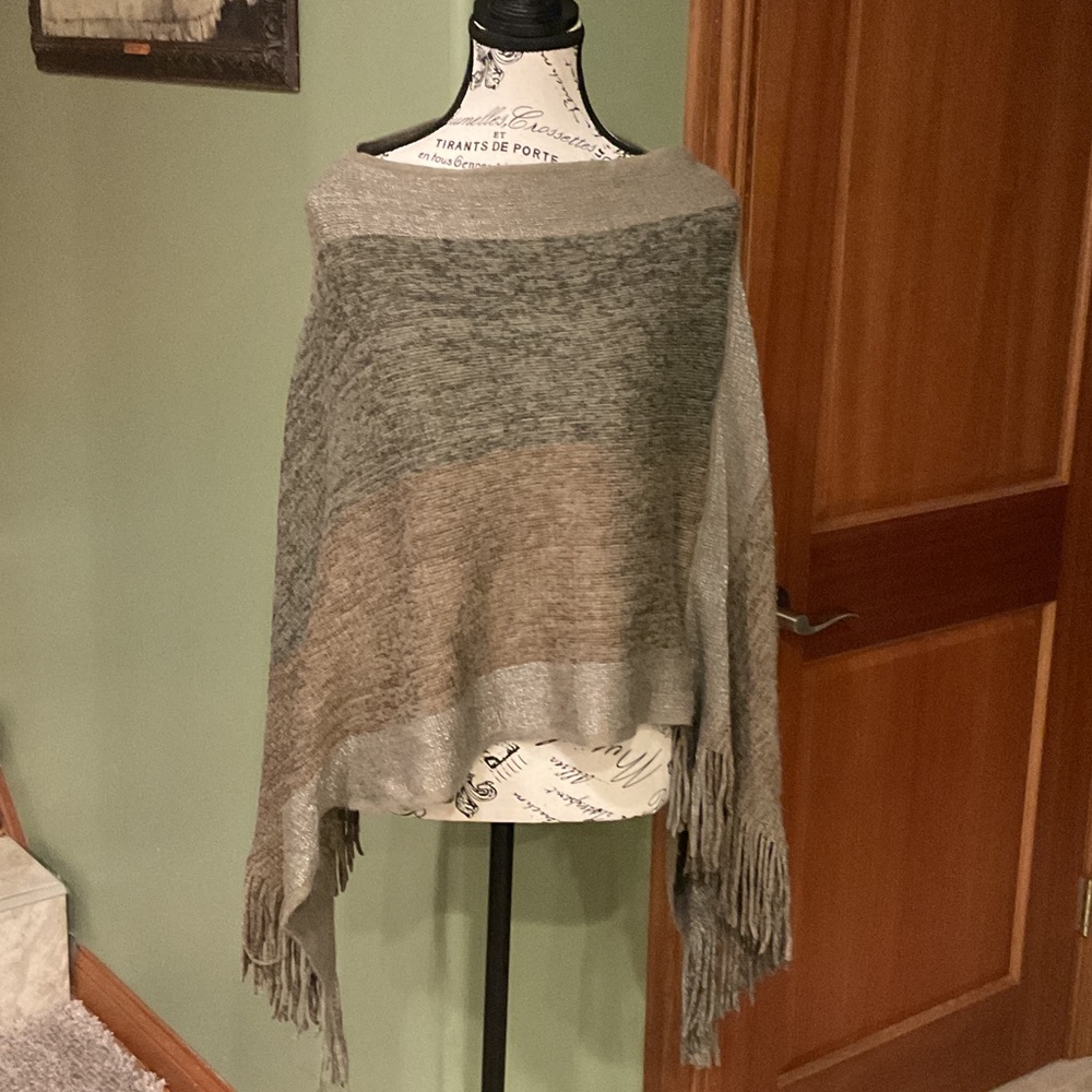 Elegant Gray and Brown Women's Wrap